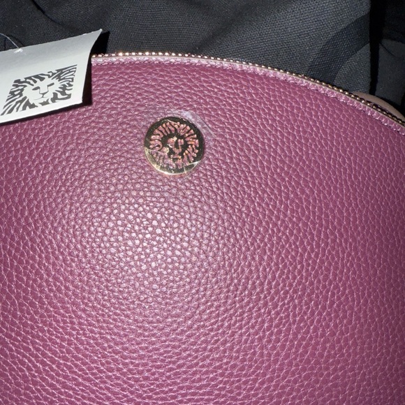 Anne Klein Structured Burgundy Crossbody Bag with Gold Hardware - Picture 3 of 8